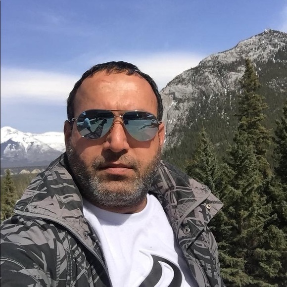 Meet your Posher, Rinks - Picture 2 of 8